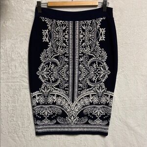 VENUS Elegant Dark Blue and White Pencil Skirt